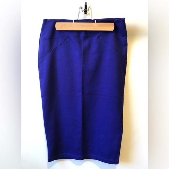 EUC Forever21 blue skirt Size S Waist 26" Length 24" - Picture 1 of 3